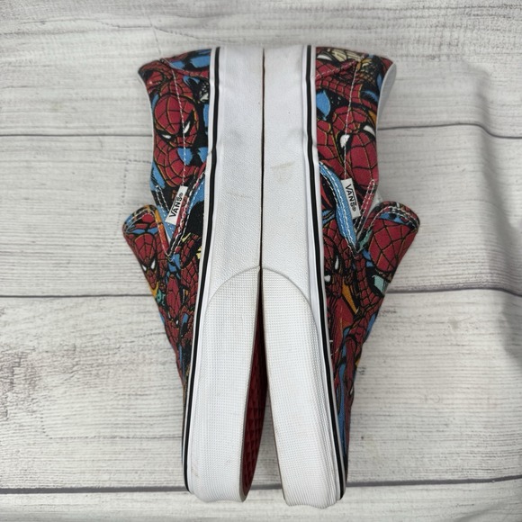 Vans x Marvel Classic Slip On Spider Man Sneakers Slip On‎ Men's Size 8 W 9.5 - Picture 6 of 7
